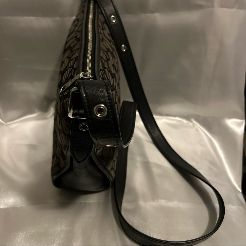 Shoulder bag - Picture 11 of 12
